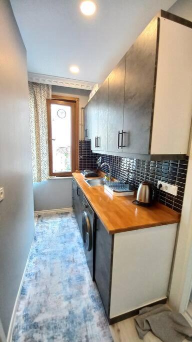 Historical Comfy Flat In Beyoglu Tophane, Galata اسطنبول المظهر الخارجي الصورة