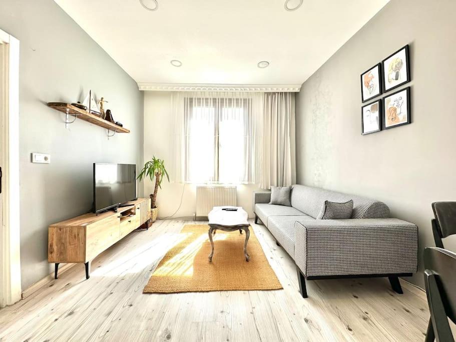 Historical Comfy Flat In Beyoglu Tophane, Galata اسطنبول المظهر الخارجي الصورة